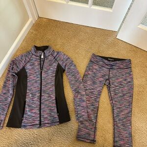 Ideology workout set, sz small, never worn